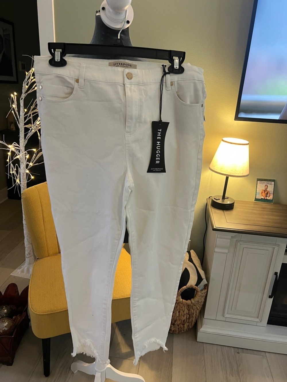 Liverpool White Hugger Ankle Crop Jeans